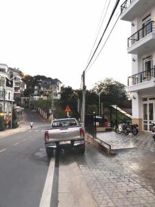 Khách Sạn Trung Hiếu