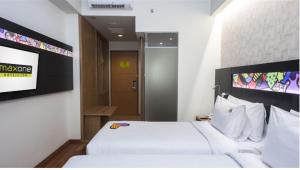 MaxOneHotels at Dharmahusada Surabaya