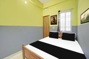 Hotel O by OYO Raunak Food Plaza Family Restaurant & Rooms