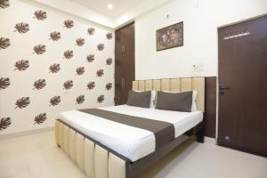 Sri NkB guest house