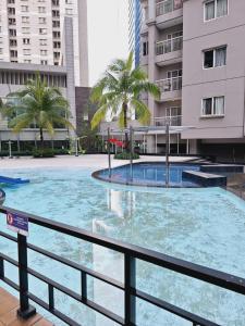 Apartment Royal Mediterania Garden, Lokasi Central Park Mall