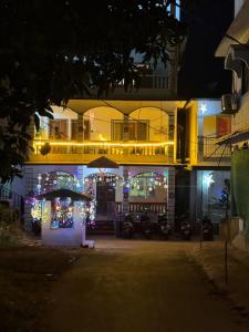 Steps To The Surf - Beachside 2 Bedroom Apartment in Mandrem