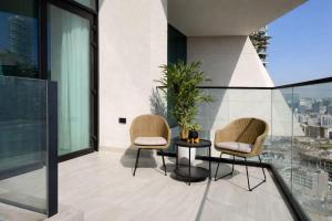 Luxury 1BR in JVC Private Balcony Pool & Parking