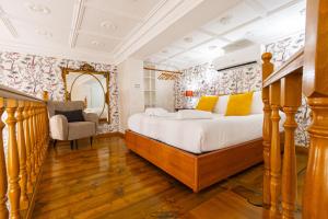 Sweet Navona Duplex Apartment