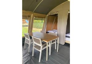 Minicamping De Lindenhoeve - Lodge tent Hondje