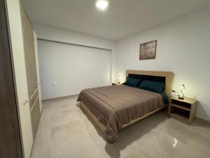 Nefele - Athens Airport Home