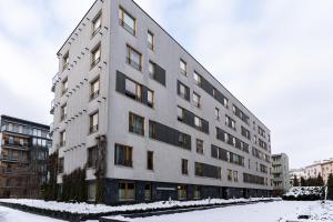 Bulwar Kurlandzki Downtown Apartment by BookingHost