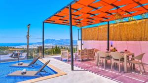 Üzümlü 2 bedroom secluded villa with private pool hot tub