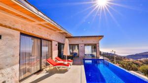 Kalkan 1 bedroom Seaview villa with private indoor - Outdoor pool hot tub