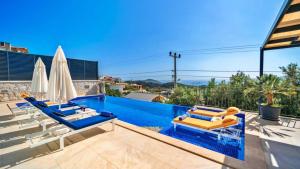 Kördere 3 bedroom secluded villa with private pool