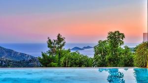 Kördere 5 bedroom secluded villa with private pool hot tub