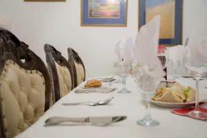 Khol Newman Bed & Breakfast