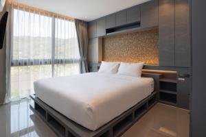 Citygate L609 Pool and Beach Stay