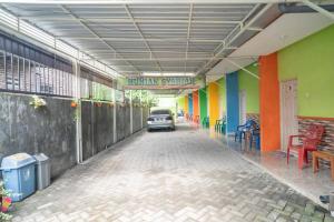 RedDoorz Syariah near Lippo Plaza Sidoarjo