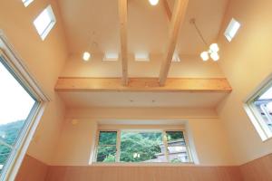 南欧風のゴージャスなオーシャンビラ オーシャンビュー 1棟貸切 バーベキュー 長期滞在 ファミーユ伊豆高原