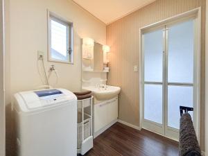 南欧風のゴージャスなオーシャンビラ オーシャンビュー 1棟貸切 バーベキュー 長期滞在 ファミーユ伊豆高原