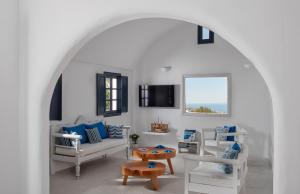 Finikia Memories Hotel Santorini Greece