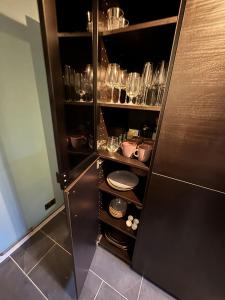 Stylish 2-Bed Flat in Mossley Hill