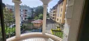 Тристаен апартамент ROYAL SUN Слънчев бряг