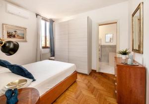 Luxury in Rome Panoramic terrace Fontana di Trevi