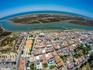 Apartamento 2 Bdr na vila Sta Luzia com vista piscina