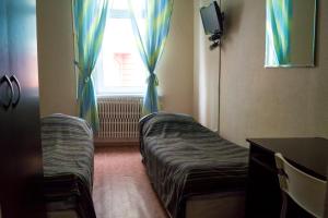 Twin Room with Shared Bathroom room in Hostel Apelsin