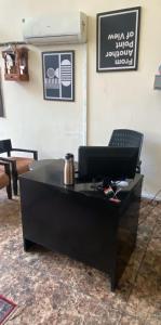 Abuzz Oxfordcaps CCC Zirakpur, Chandigarh