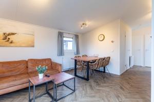 Welcome in - Chalet Schelp - Camping Duinhoeve Zeeland | omheind en licht | Huisdiervriendelijk