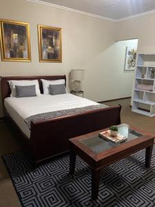 Sunset Boulevard Studio