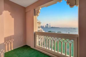 2BHK in Palm Jumeirah Sea View Grandeur Residence 301