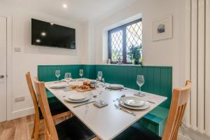 3 Bed in Padstow oc-p29061