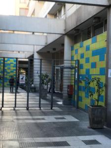 Céntrico Depto pasos U de chile Piscina Wifi