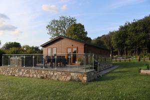 Holly Lodge