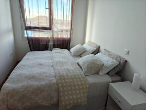 Luminosa habitación doble en chalet con jardín