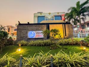 Zip By Spree Hotels Surabi International Vellore