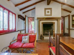 Holiday Home with Garden and shared pool