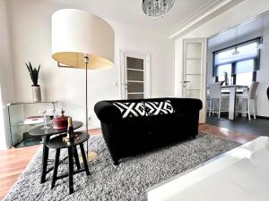 Chic Studio Heart of the City with Balcony