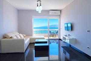 Panorama View Apartment in Saranda 018