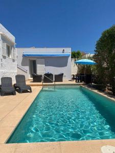 Casa Charlotte with hot tub min 7nights fee