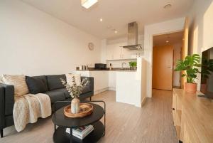 Modern 1 Bed Apartment with Views in Manchester