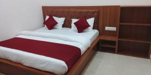 Raj Niwas Resort