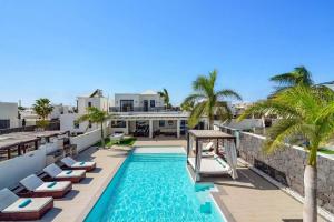 Villa Yanira by Villa Plus