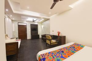 FabHotel 82 Inn
