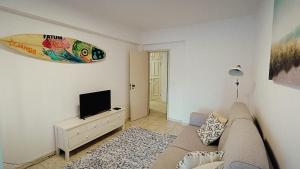 Peniches Blue & Yellow