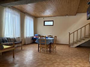 villa green garden borjomi