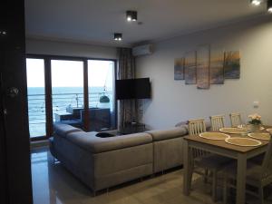 SEA HORIZON TopFloor Front Sea View Apartments AC by stayly