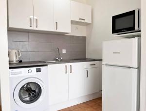 LV820-C02 Appartement 2 pièces 4 couchages LE LAVANDOU