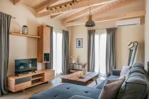 Lagom House by PaxosRetreats