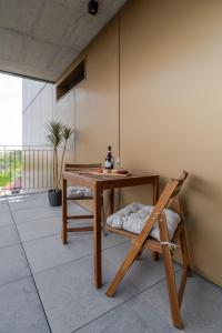 Modern Porto Retreat by HostWise