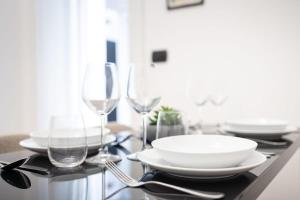 Duomo 7 min - Two Independent Flats With Parking